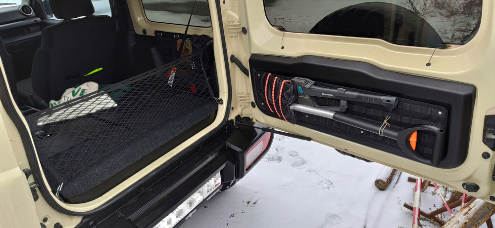 Панель MOLLE на дверь багажника Suzuki Jimny 4 (2018)