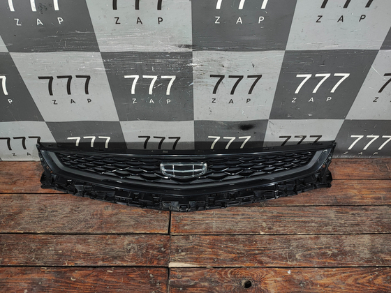 Решетка радиатора Geely Tugella 22-24 Б/У Оригинал 8891165090