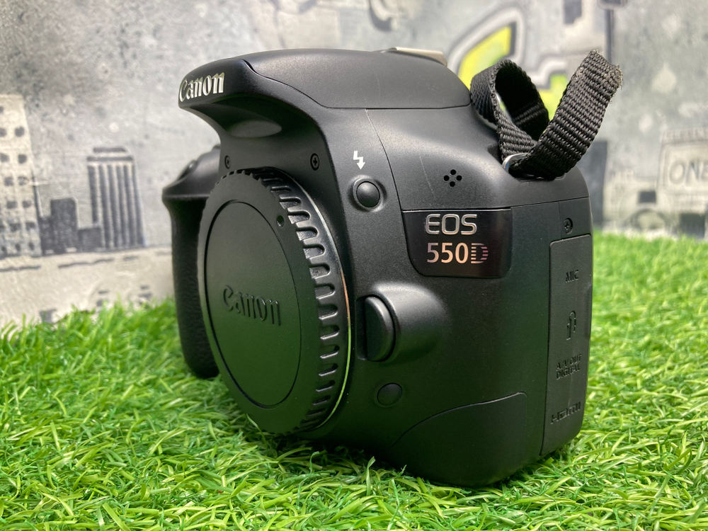 Canon EOS 550D 8.500 кадров