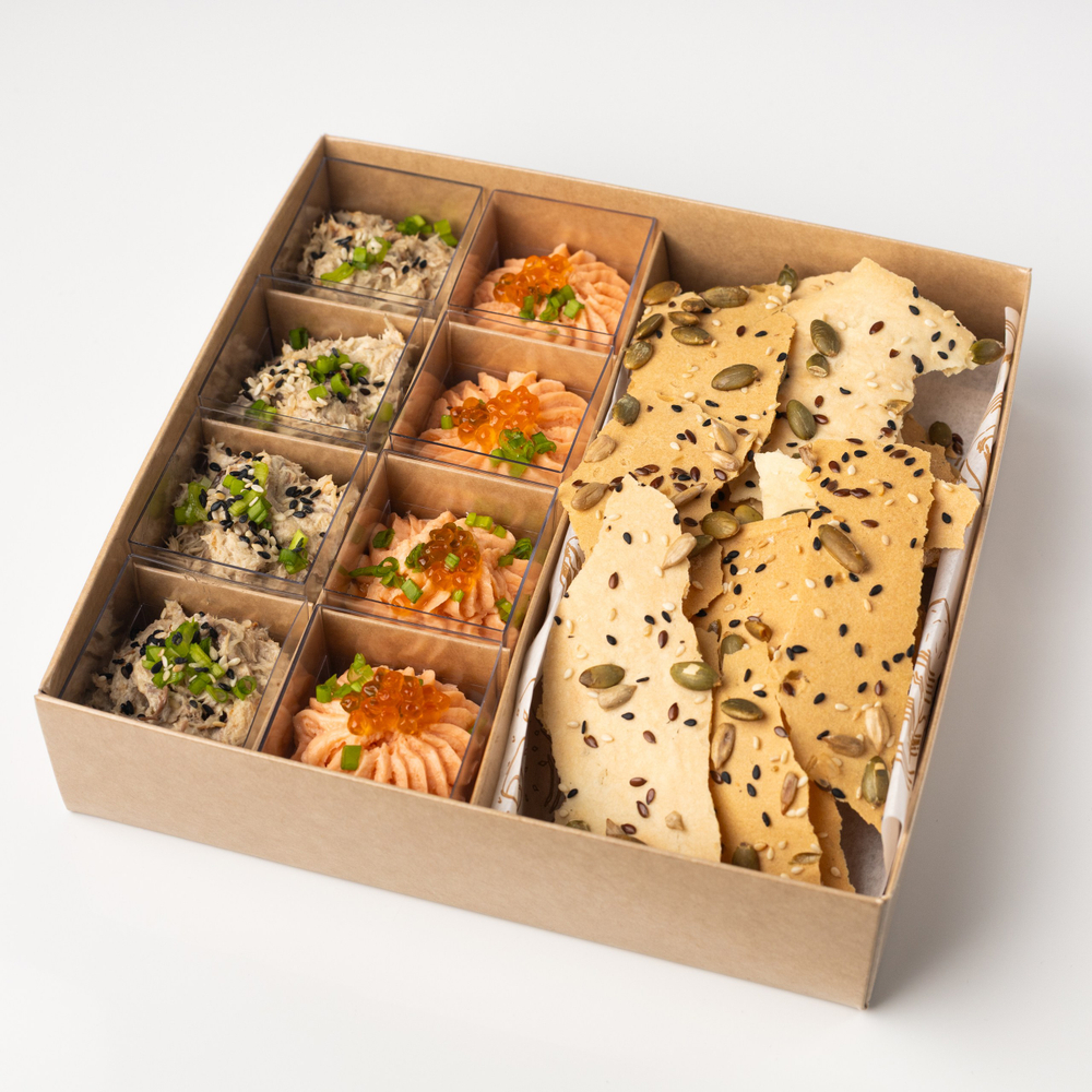 Сет паштетов с чипсами из злаков