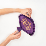 Менажница деревянная из сибирского кедра для подачи блюд и закусок с гравировкой "СЧАСТЬЕ В КАЖДОЙ МИНУТЕ". MG135