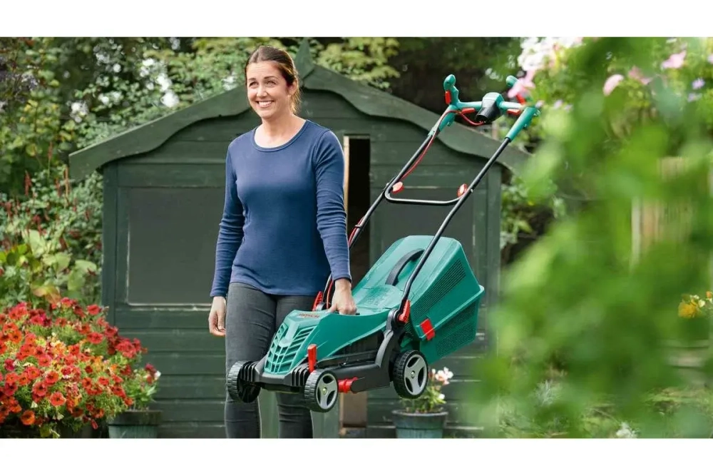Газонокосилка Bosch ARM37