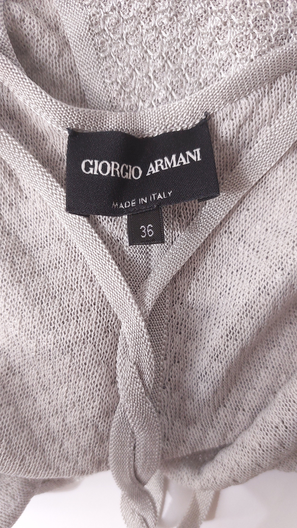 Топ Giorgio Armani