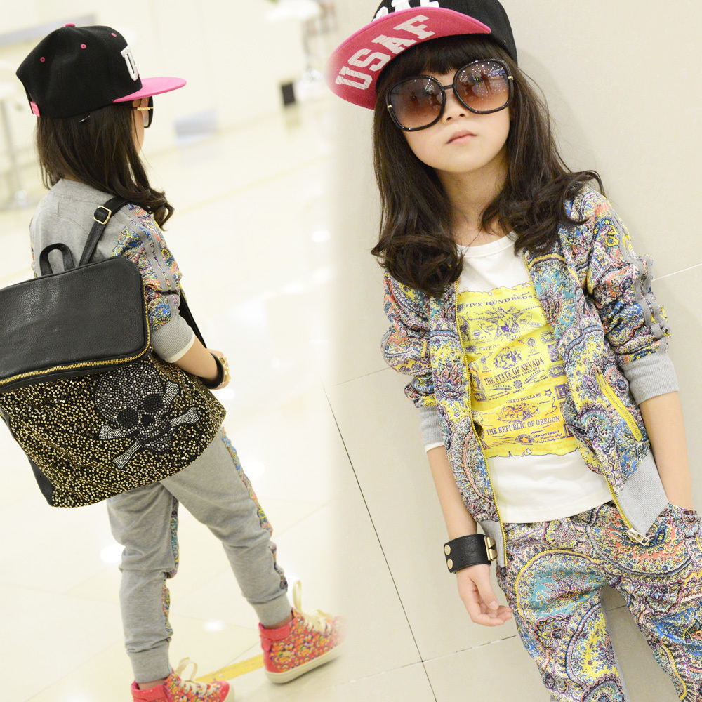 Костюм спортивный с принтом пейсли