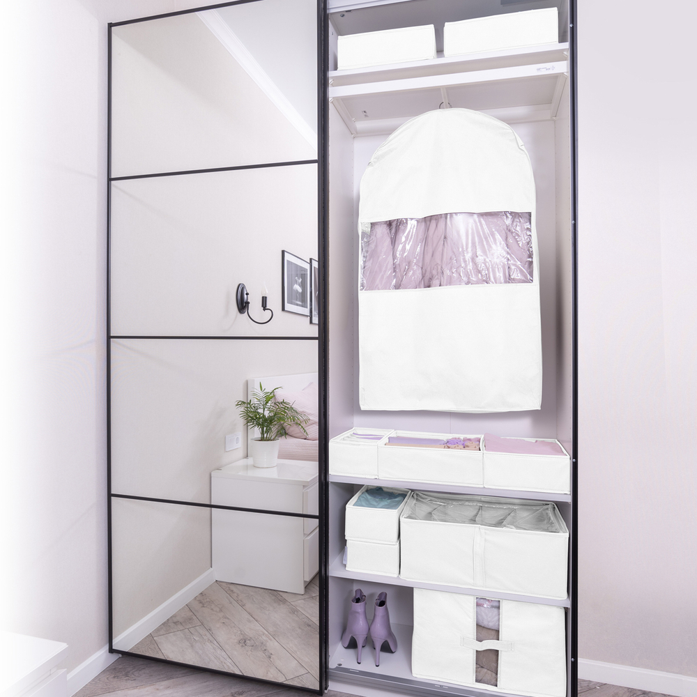 Чехол для шуб 130х60х18. Антимолевый