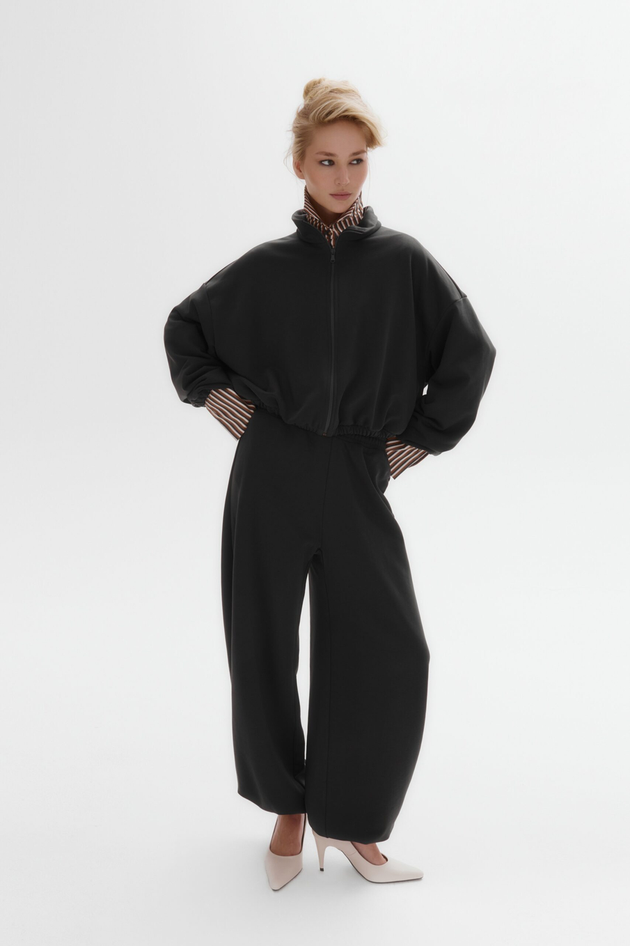 Свитшот укороченный full-zip