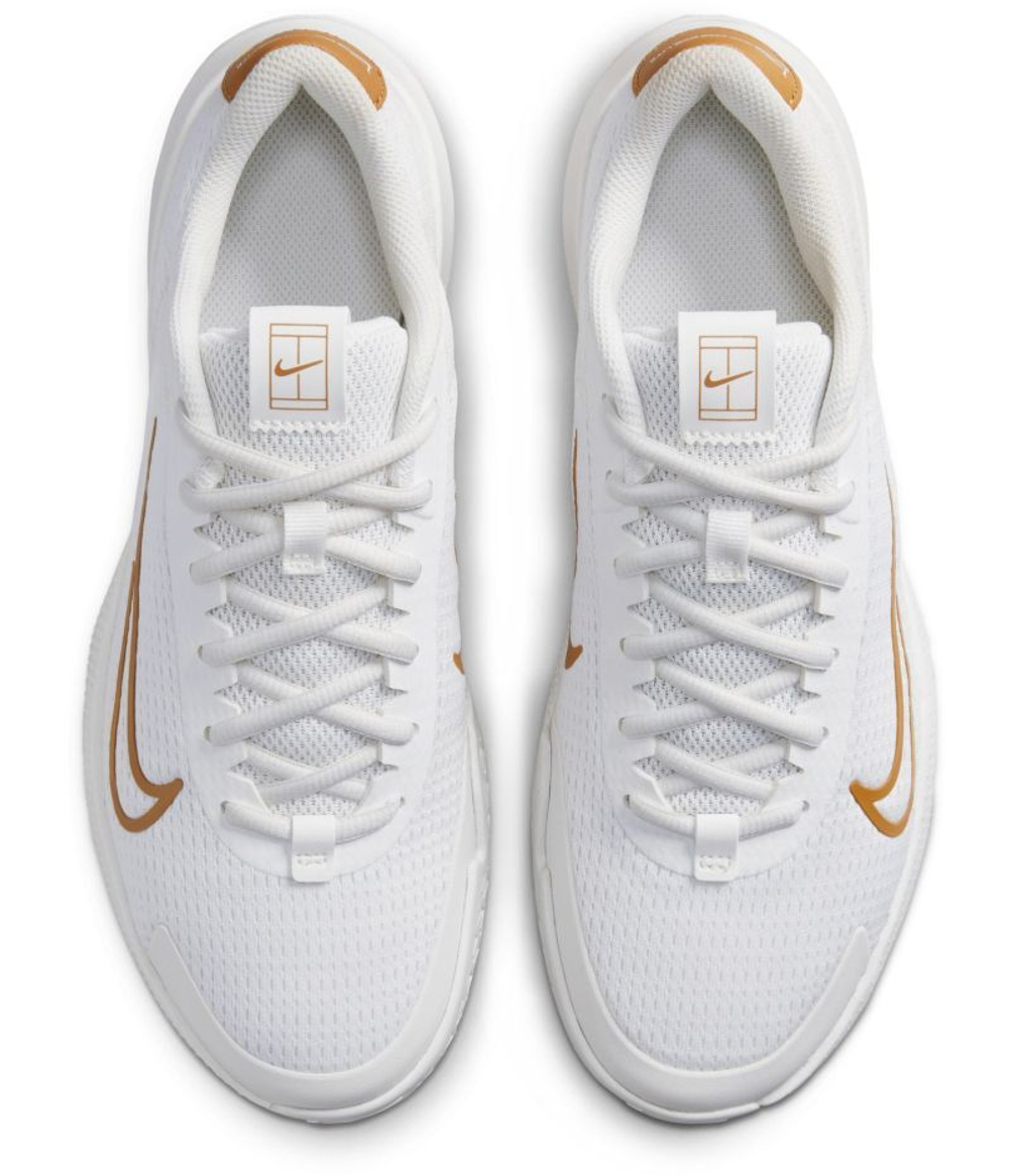 Женские Кроссовки теннисные Nike Court Vapor Lite 2 - sail/desert ochre