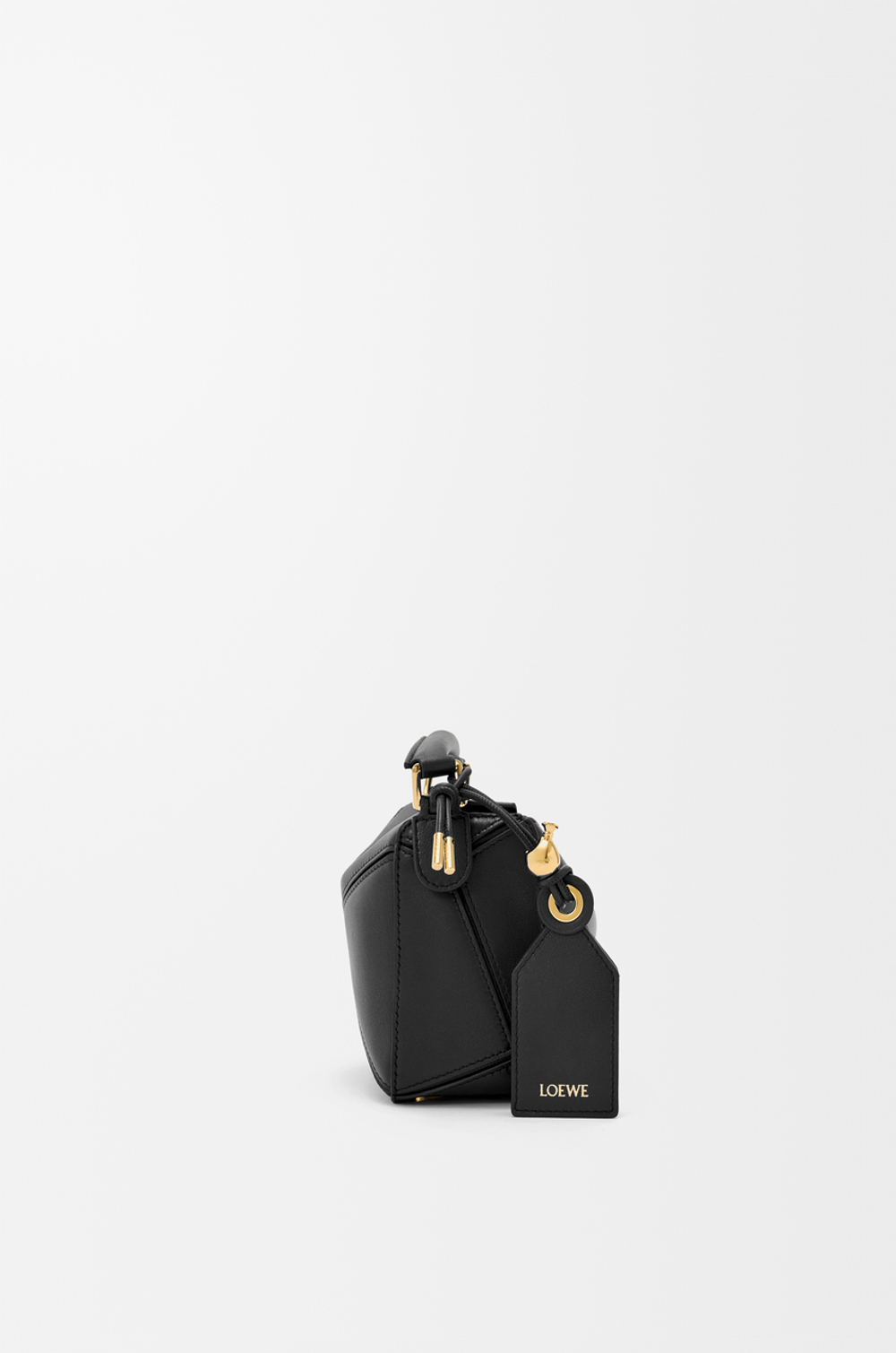 Loewe Сумка-мини Puzzle Featherlight из овечьей кожи наппа, черный
