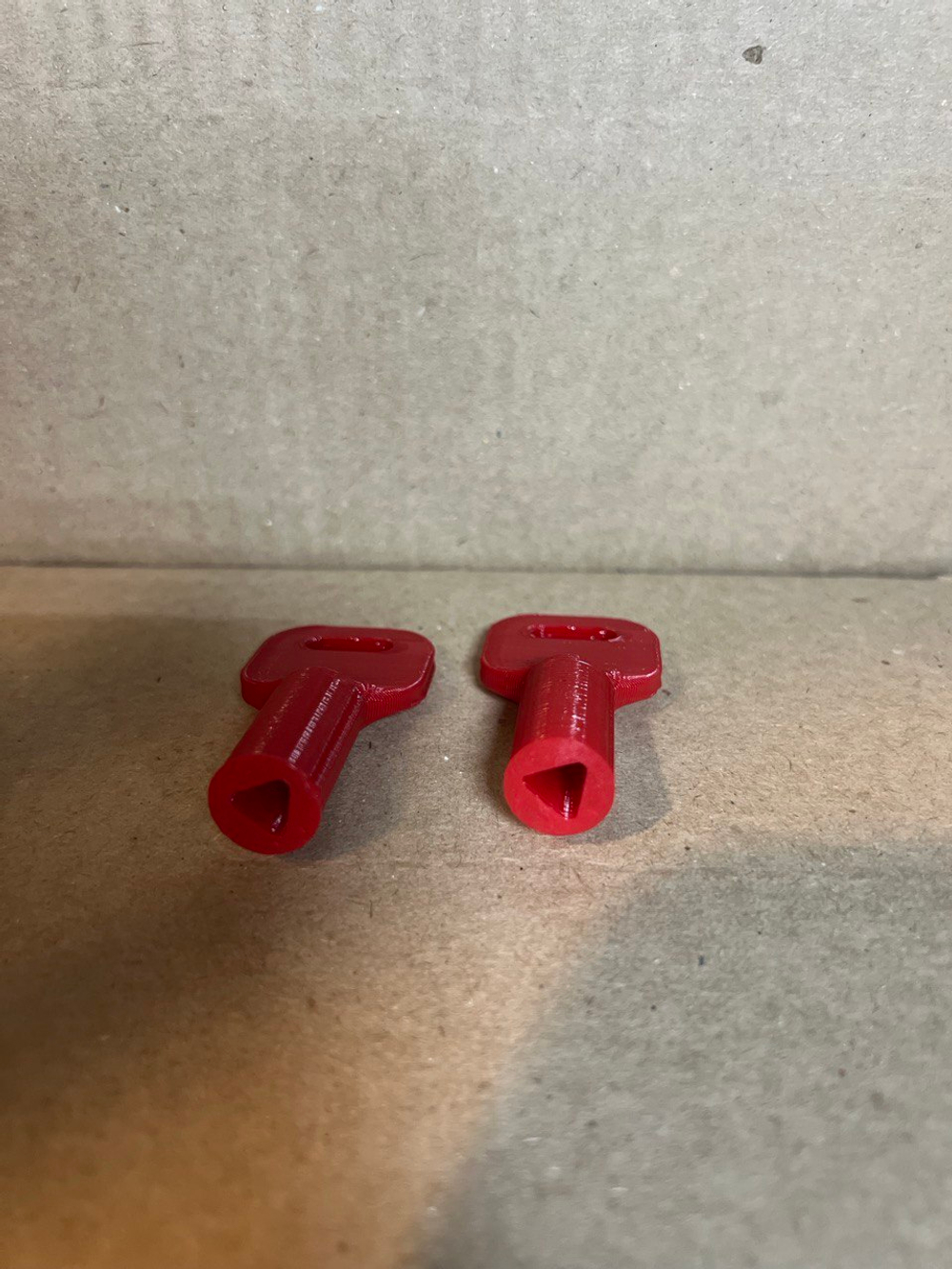 Ключ разблокировки для ворот CAME DoorHan GROW трёхгранный 2 шт. 119RIY077S 119RIY077