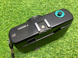 Yashica Snap