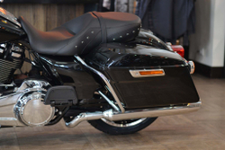 Road King Harley-Davidson 2021 Vivid Black