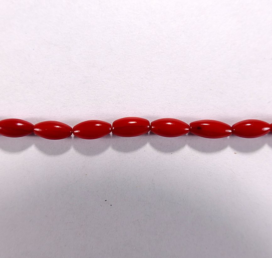 Бусина из коралла красного, облагороженного, фигурная, 4x8 мм (овал, гладкая)