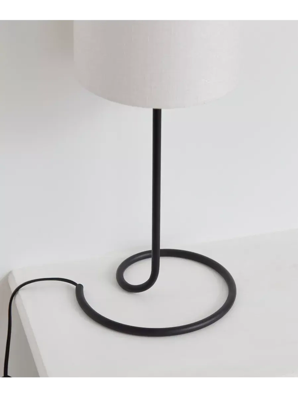 Настольная лампа с абажуром светильник прикроватный