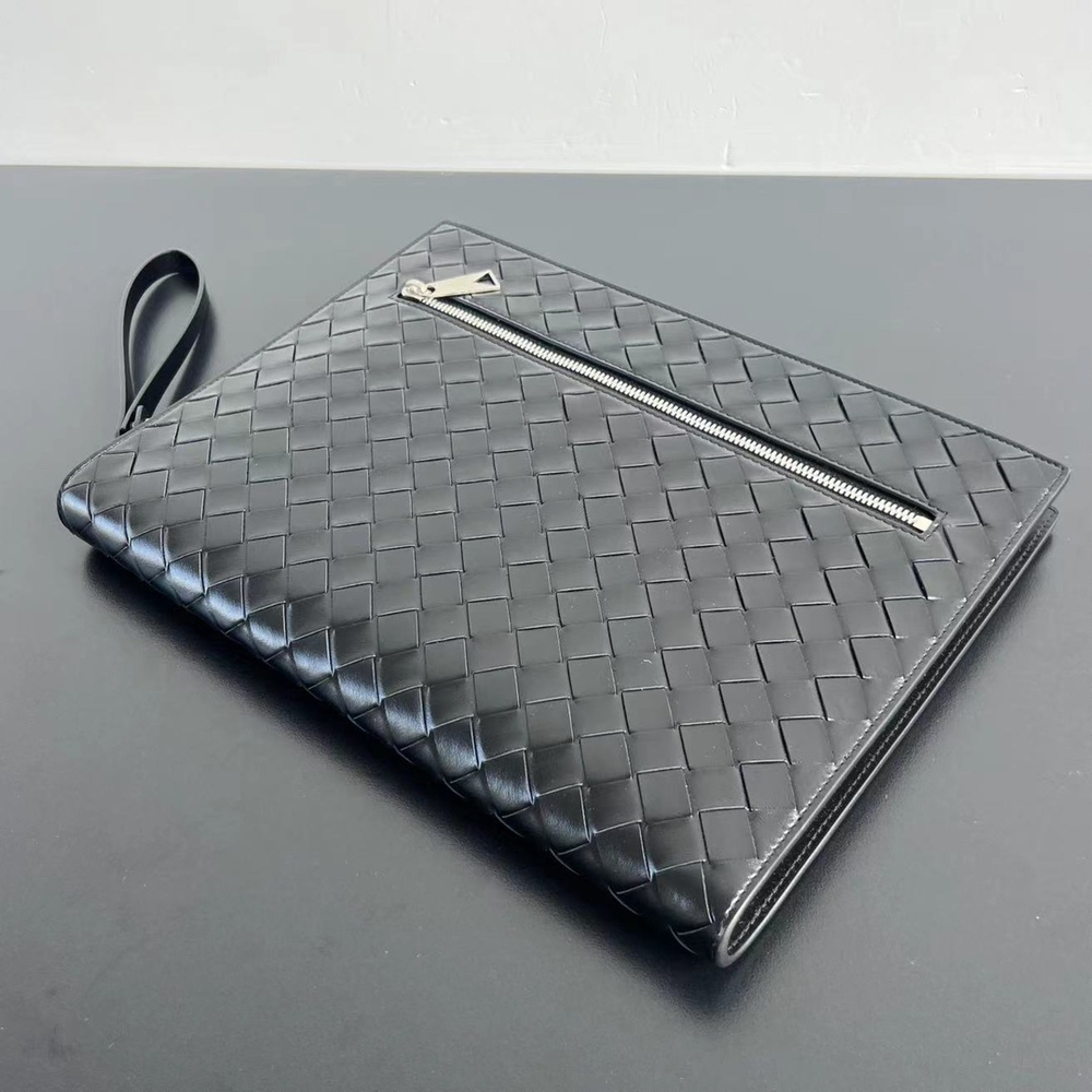 Bottega Veneta Medium Intrecciato Document Case