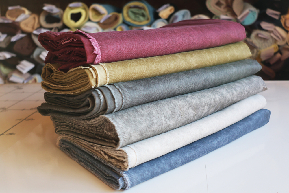 СВЕТЛО-СЕРЫЙ - Хлопок твил ВАРЕНКА с ВЕЛЮР-ЭФФЕКТОМ (1362 Евгения)