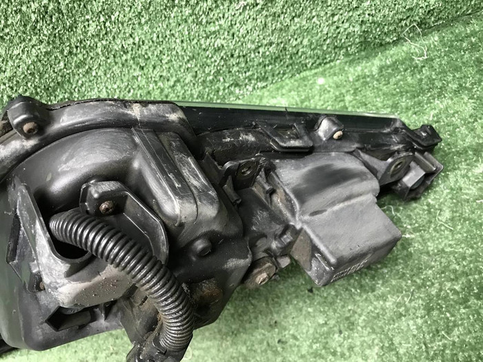 ПТФ правая Lexus LX 3 570 (2015-2023)