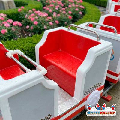 Рельсовый аттракцион для детей «Звонкий путешественник», 5 вагонов, 11 мест