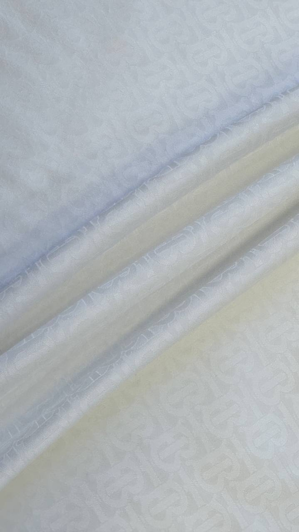 Хлопок Burberry белый с фирменным лого