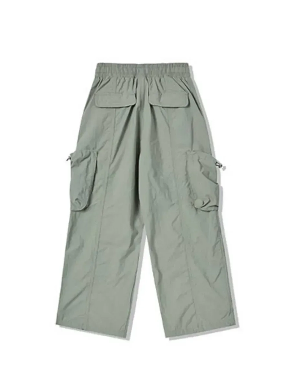 Брюки карго с наружными карманами