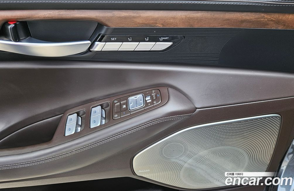 Genesis G90 3.8 AWD (02.2020)