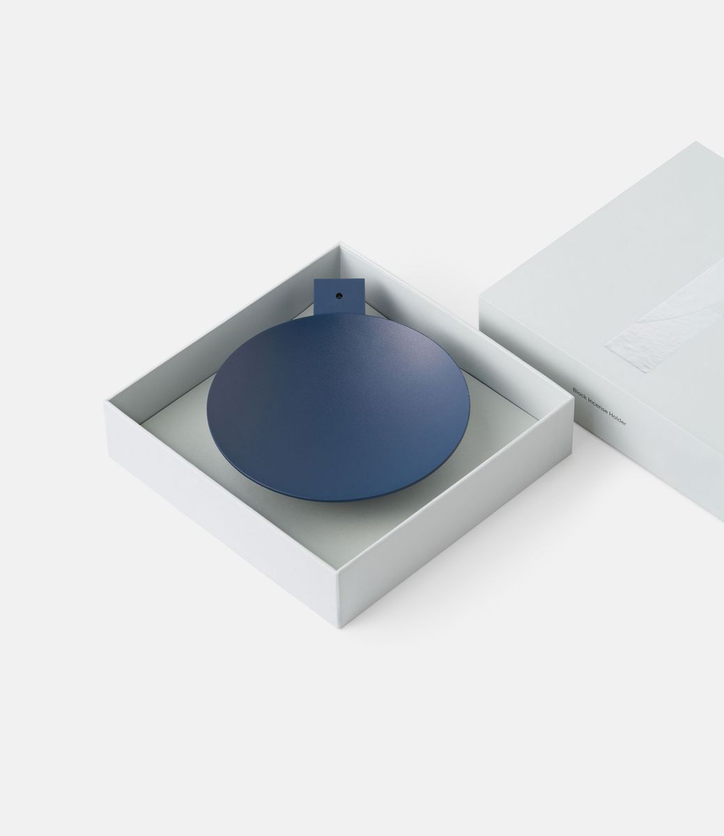 Walden Block Incense Holder Ultramarine — держатель для благовоний