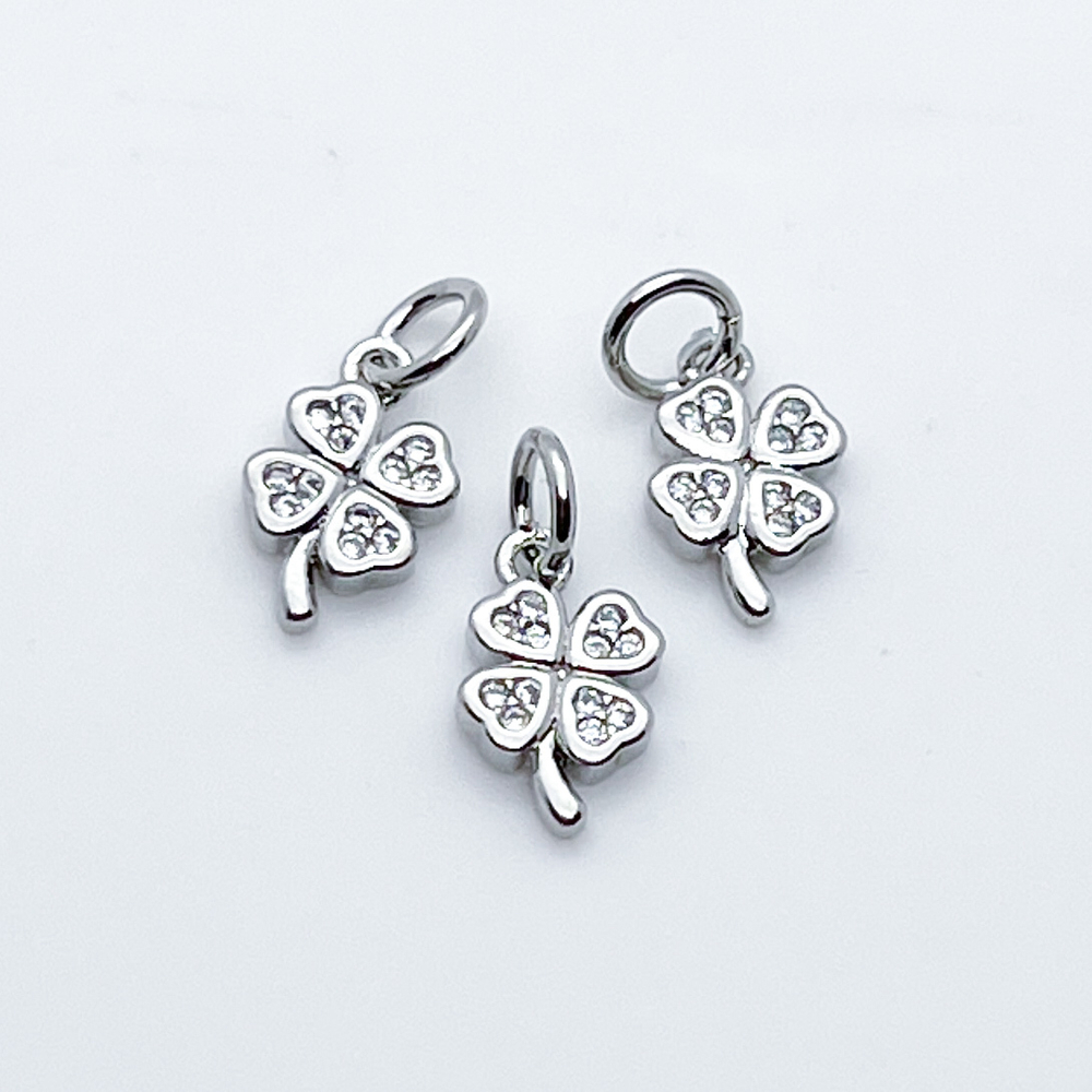 Подвеска Клевер, цвет серебро, фианиты, размер 11*6,5 мм, цена за 1 шт