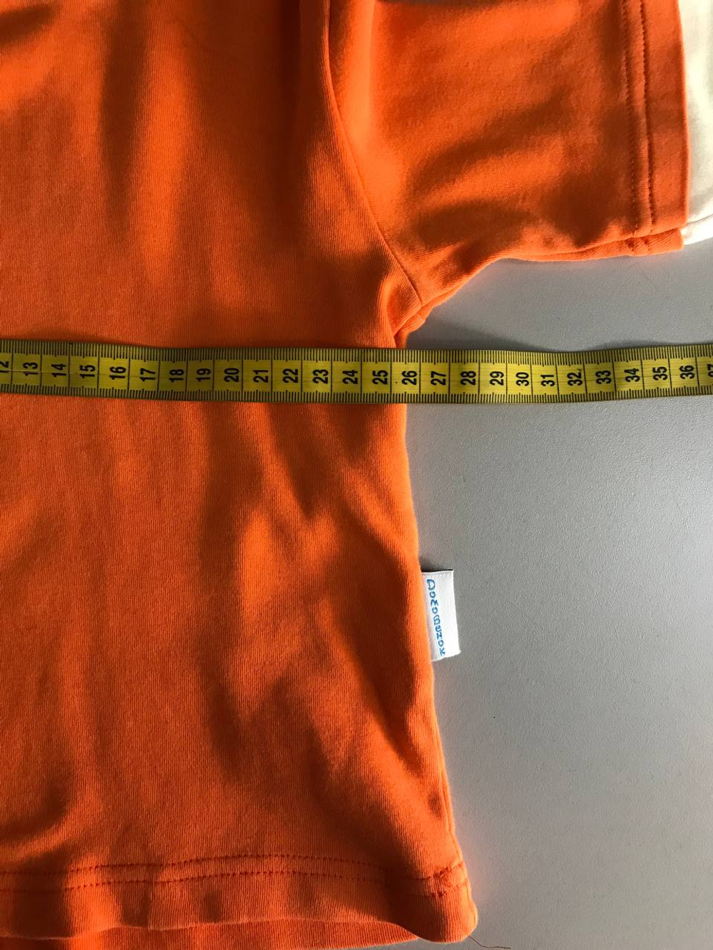 Лонг яркого цвета, визуально на 3 года