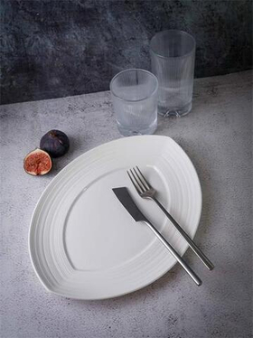 Блюдо овальное 32x25 см h 3 см, фарфор, Linea