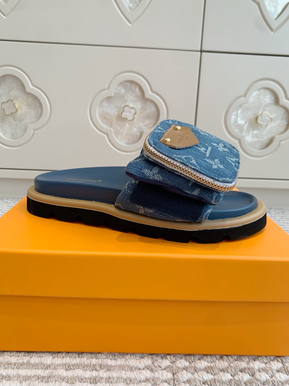 Louis Vuitton Pool Pillow Flat Comfort Mule