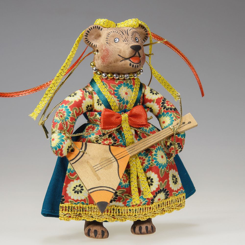 Ёлочная игрушка Медведица "Маша"  с балалайкой