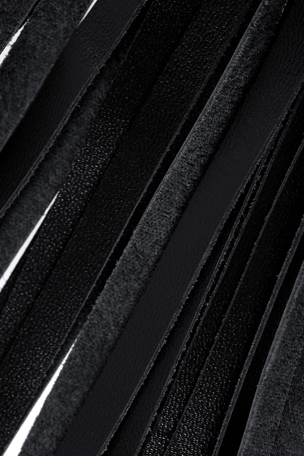 Черно-красная кожаная плеть - 50 см. (Цвет: черный с красным)