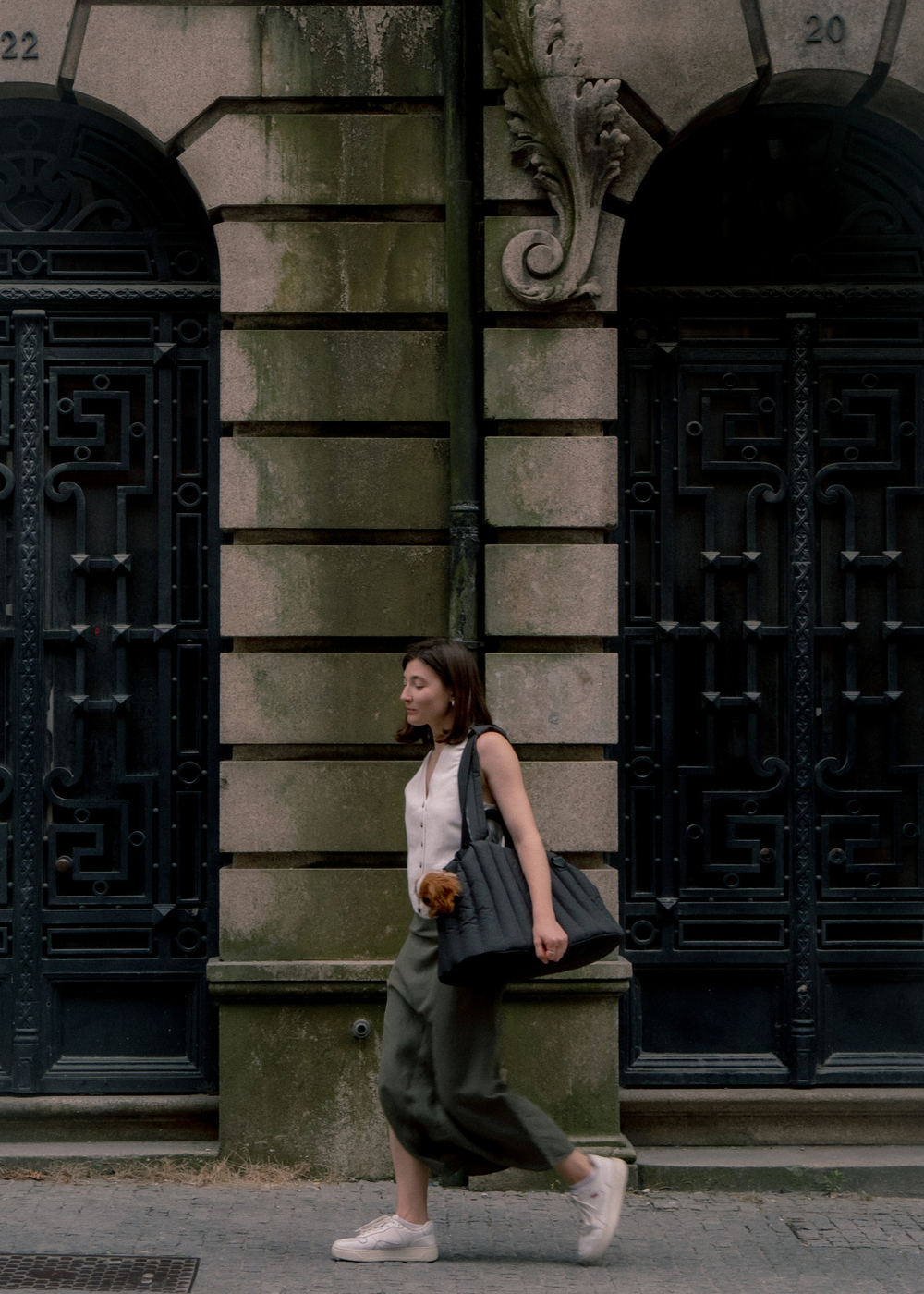 Сумка-переноска Пони черная