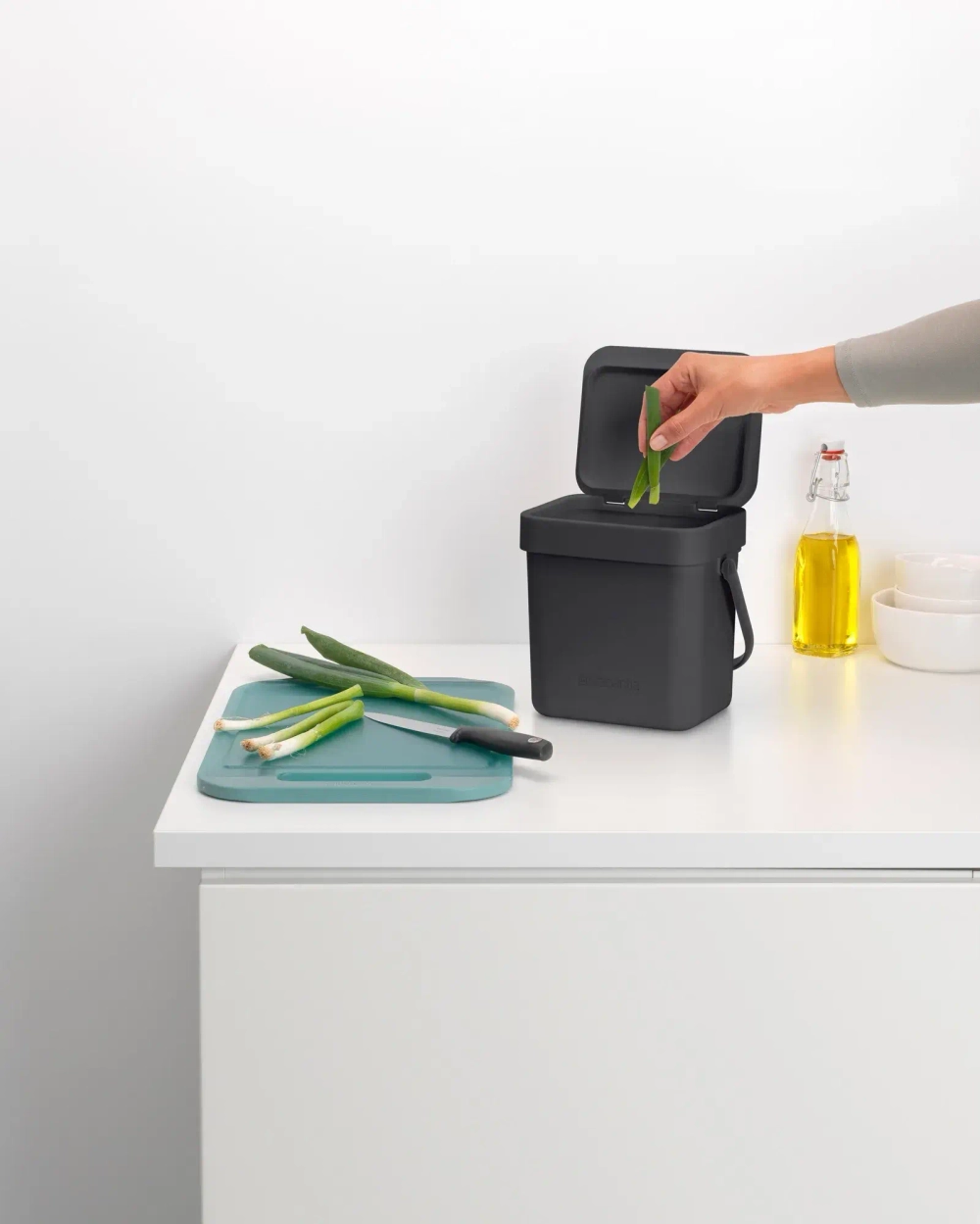 Brabantia Контейнер для мусора Sort & Go 3 л серый
