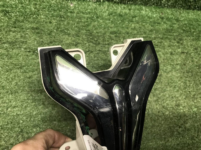 Эмблема решетки радиатора Voyah Free (2021-н.в.)