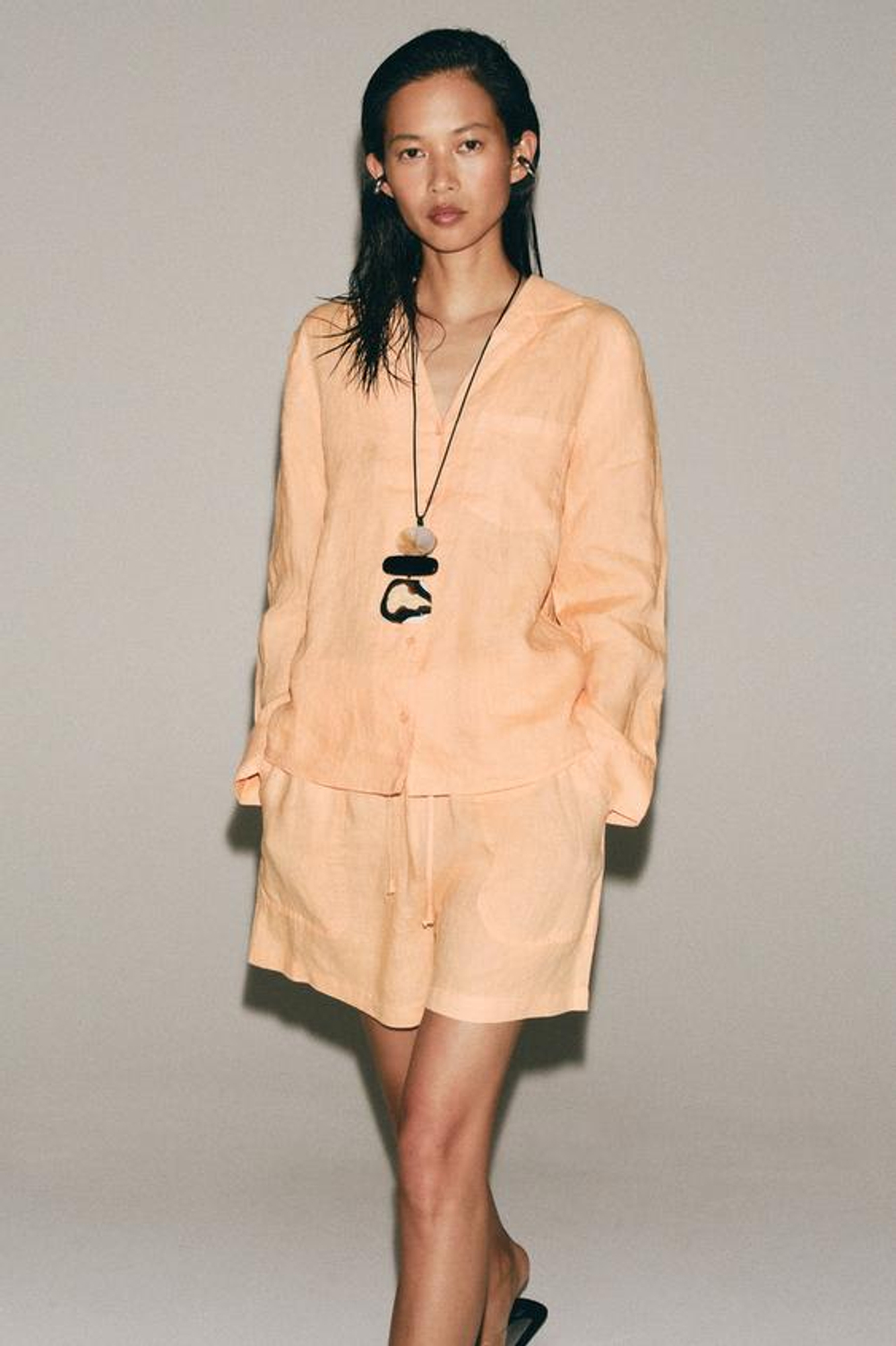 ZARA ЛЬНЯНЫЕ ШОРТЫ — ZW COLLECTION, МАНДАРИНОВЫЙ