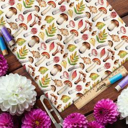 Ткань футер 2-х нитка лесные грибы и желтеющие листья на белом фоне