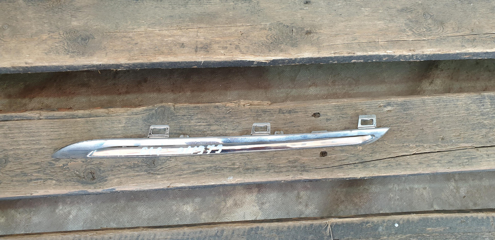 Молдинг решетки радиатора Mercedes GLC (X253) 15-19 Б/У Оригинал A2538880385