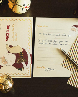 ZARA HOME НАБОР ДЕТСКИХ РОЖДЕСТВЕНСКИХ ОТКРЫТОК С ИЗОБРАЖЕНИЕМ ДЕДА МОРОЗА (набор из 4 штук), разноцветный