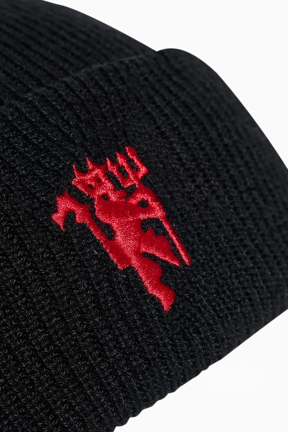 Шапка зимняя adidas Manchester United 25/26 - черный