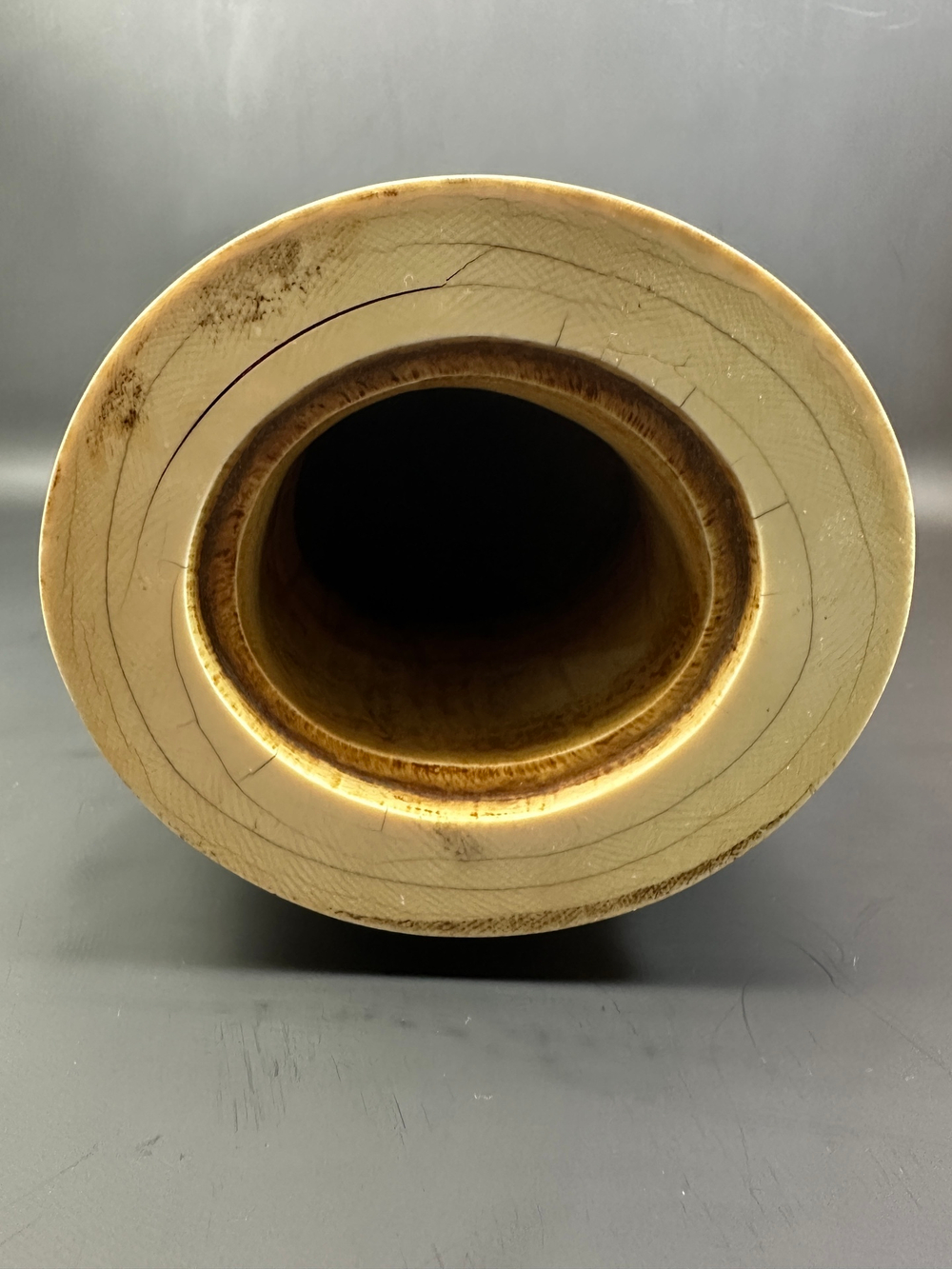 Монументальная резная ваза из кости