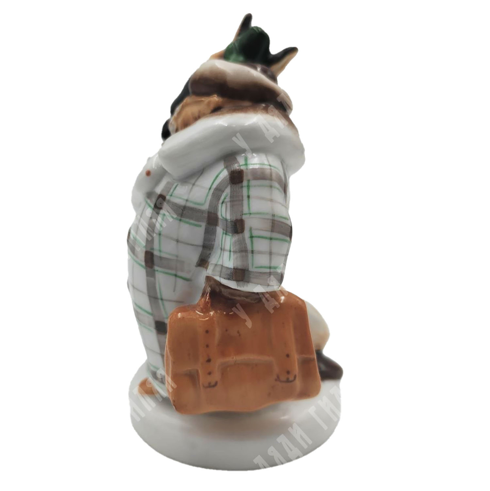 Лиса и бобер. Б.Я. Воробьев, И.И. Ризнич. Фарфор. ЛФЗ, 1950–1960.