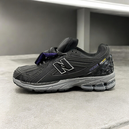 New Balance 1906R • Cordura Black