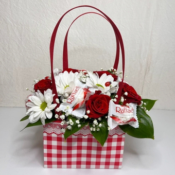 Сумочка со сладким букетом "Форнарина"