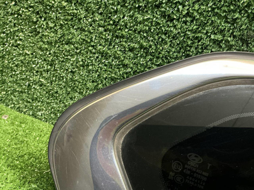 Форточка задняя правая Hyundai Santa Fe 4 TM 18-24