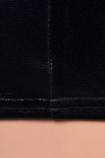 Платье с открытой спиной wetlook черное OS