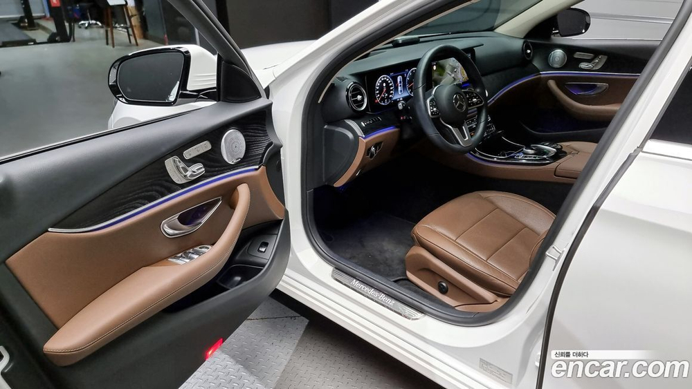 Mercedes-Benz E-Class W213 E300 Avangarde (07.2020)