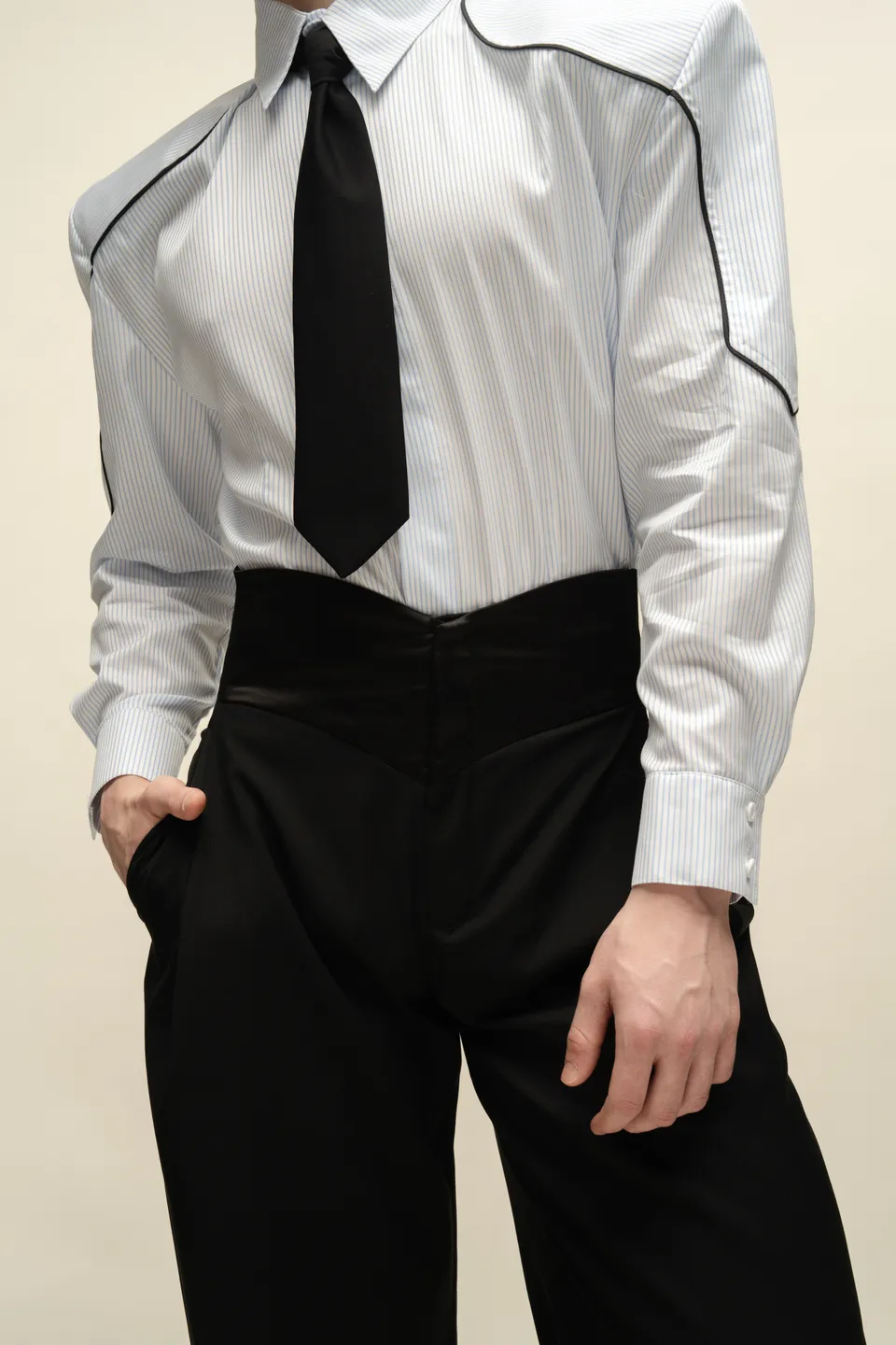 Голубая рубашка 