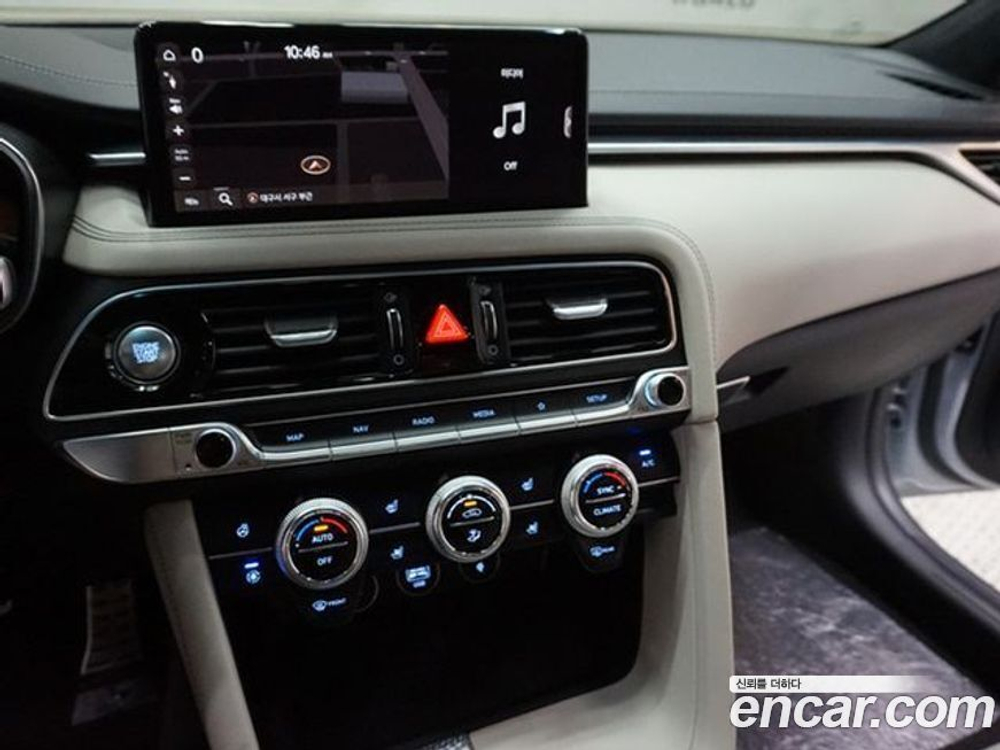 Genesis The New G70 Бензин 2.0T 4WD (03.2022)