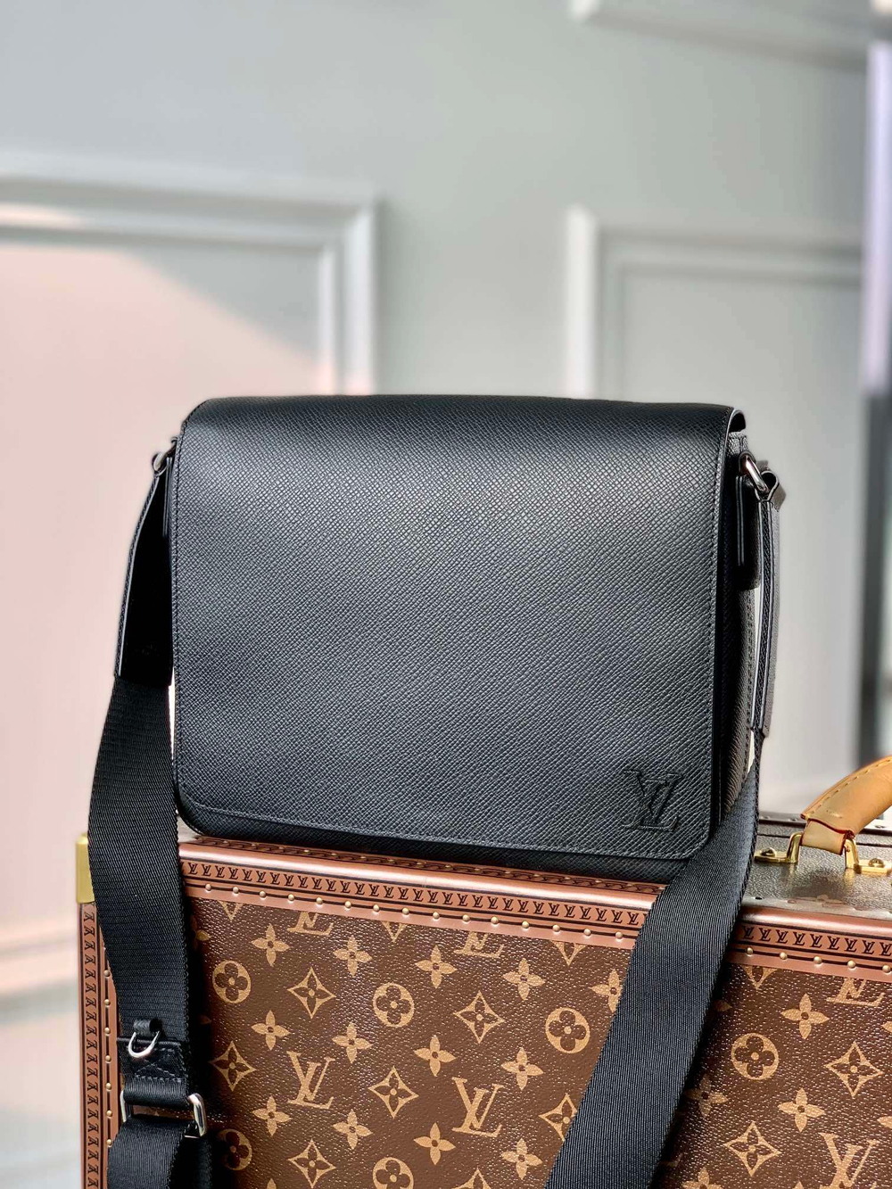 Louis Vuitton District PM Messenger Bag