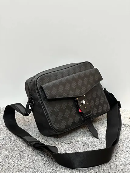 Сумка-мессенджер MONTBLANC EXTREME 3.0 C ПРЯЖКОЙ LOCK 4810 В ФОРМЕ ЛИТЕРЫ М